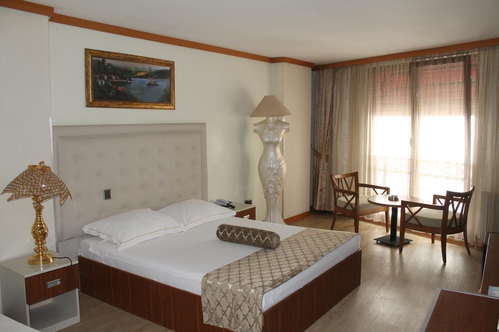 Galata Palace Hotel Estambul Habitación foto